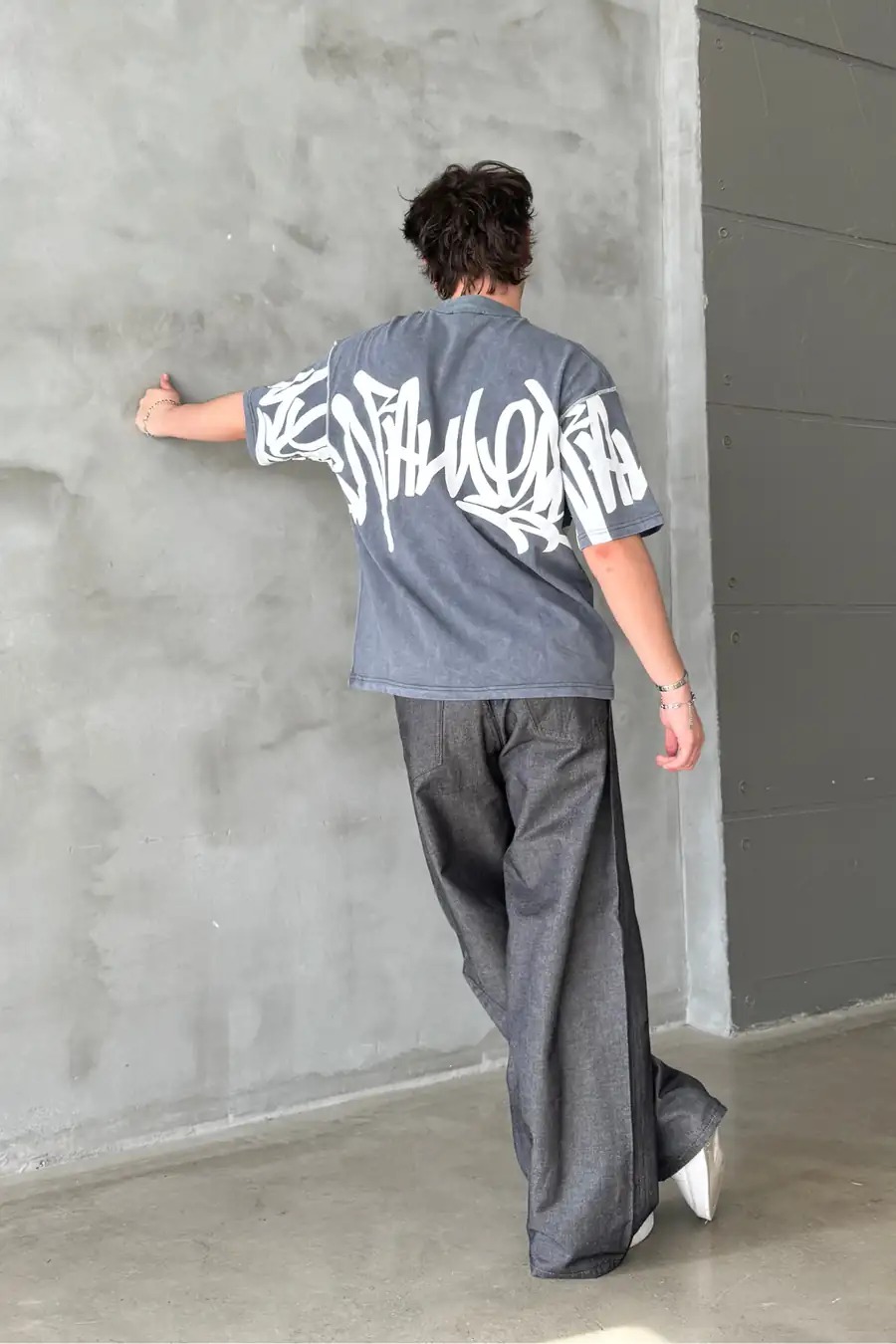 T-SHIRT GRAPHIC DESIGN 2