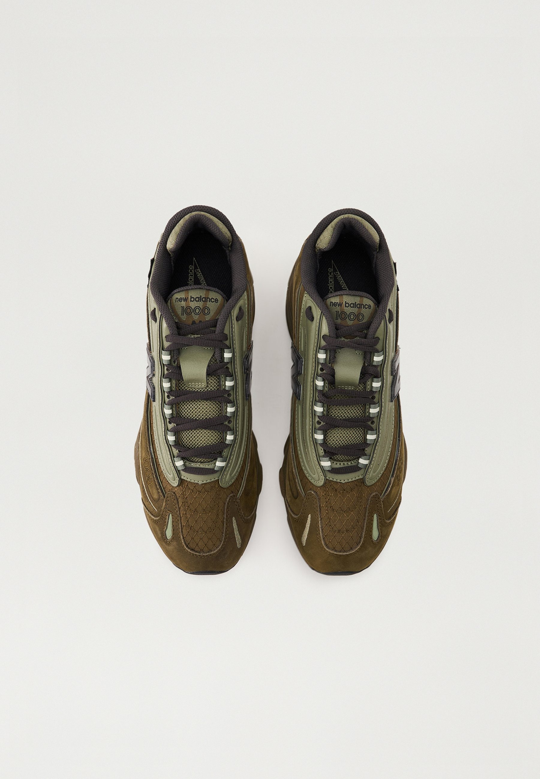 NEW BALANCE 1000 3