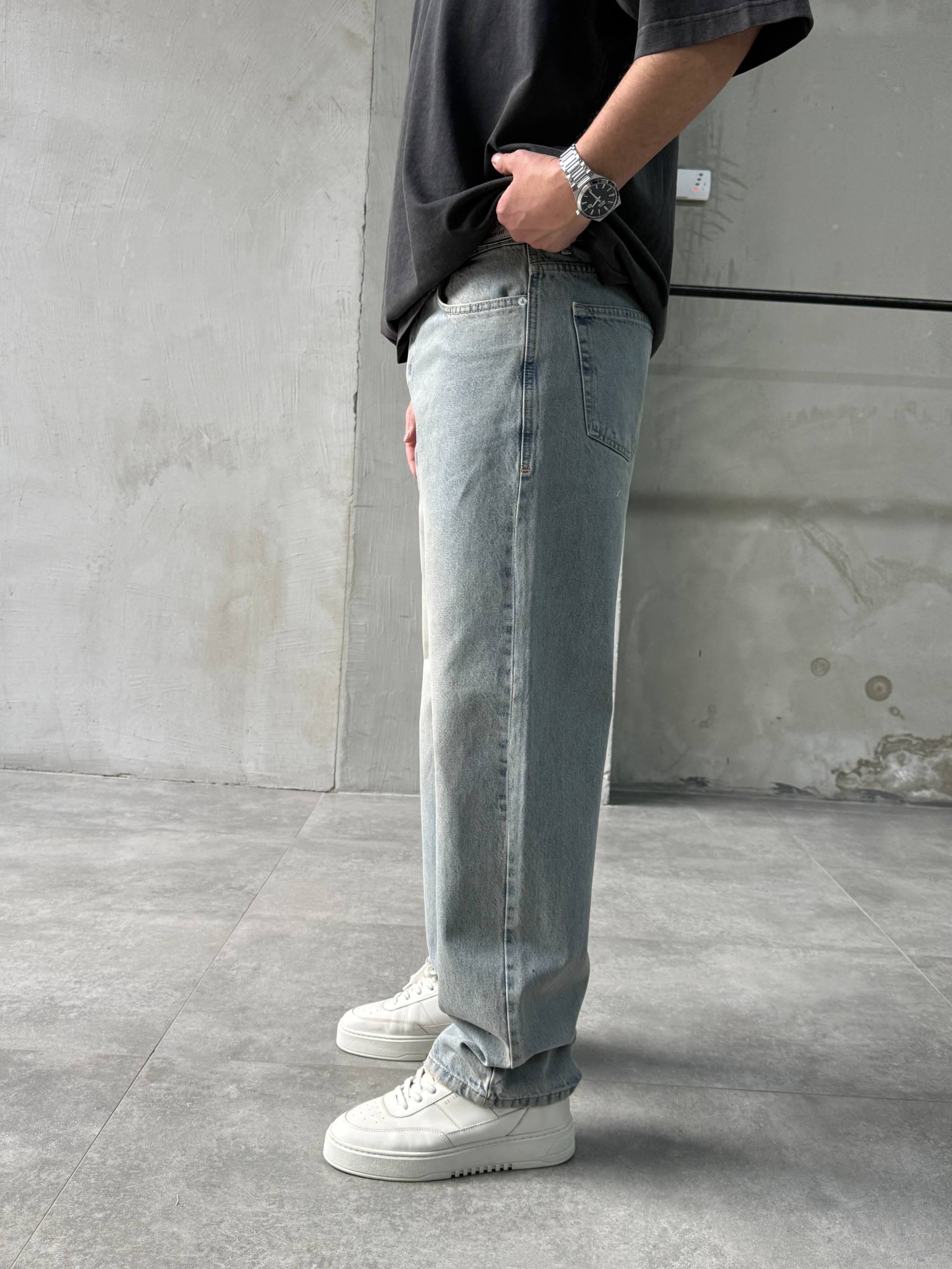 JEAN ULTRA BAGGY-FIT K37 2