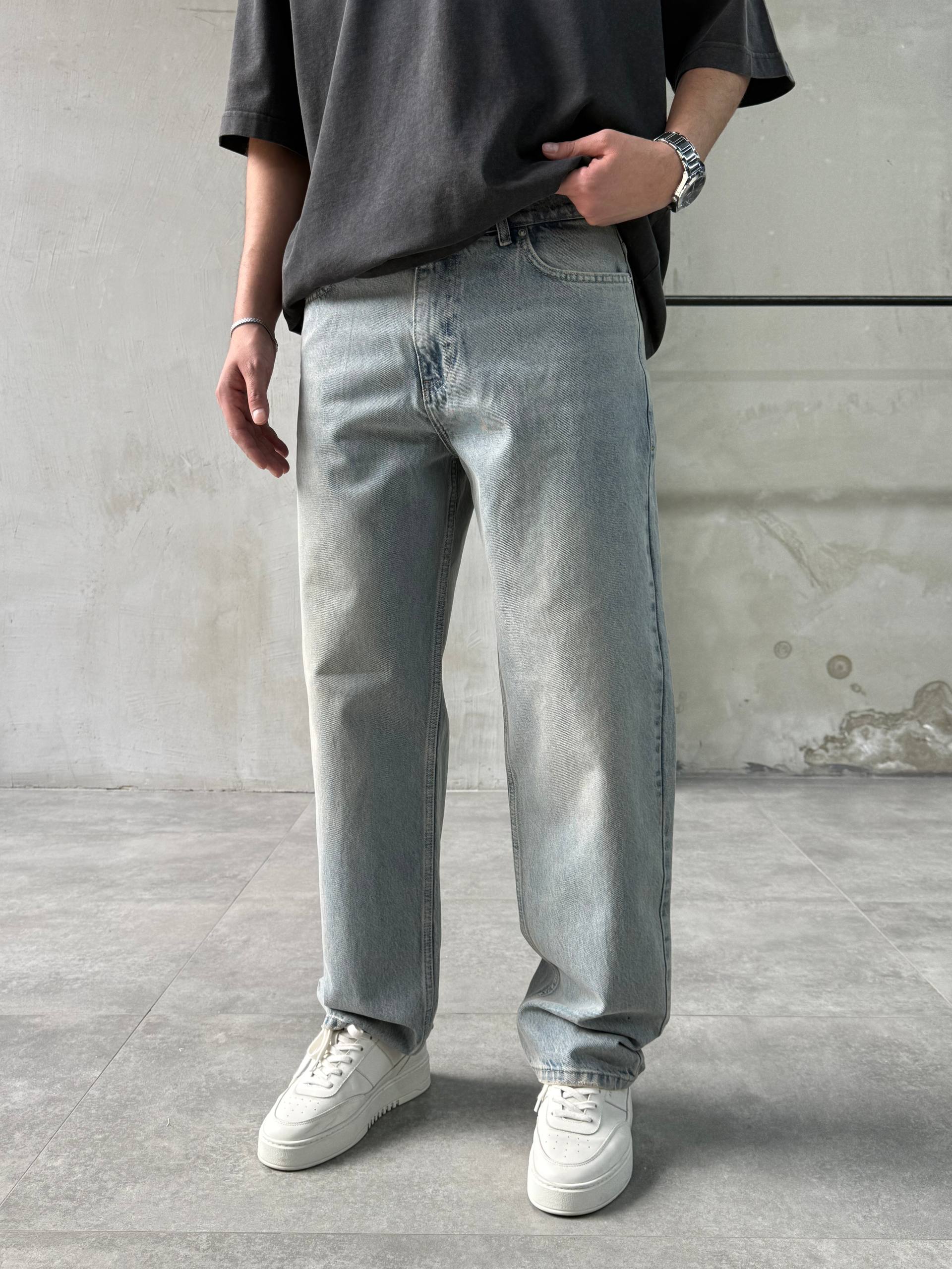 JEAN ULTRA BAGGY-FIT K37 3