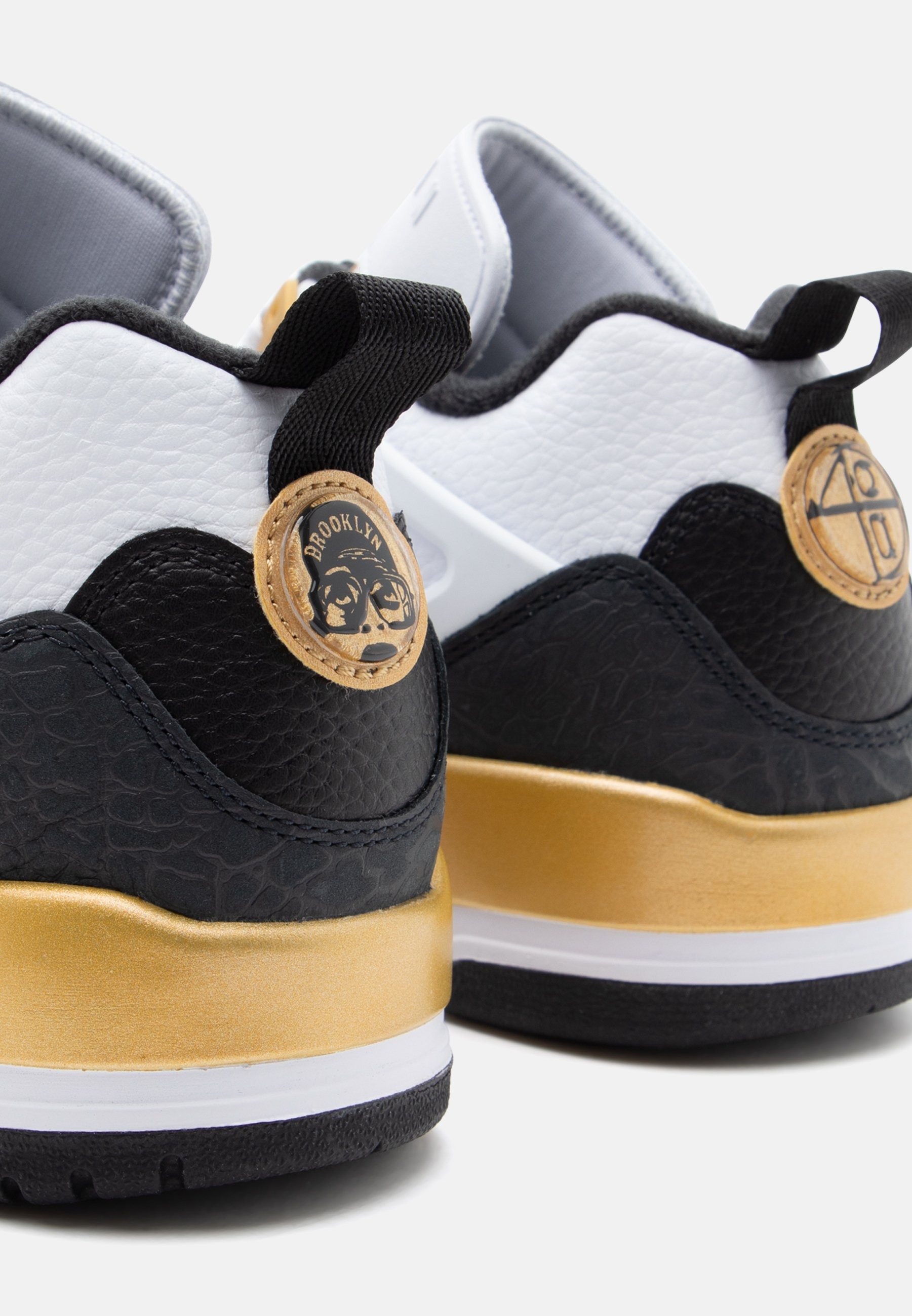 NIKE JORDAN SPIZIKE LOW WHITE BLACK METALIC GOLD 5