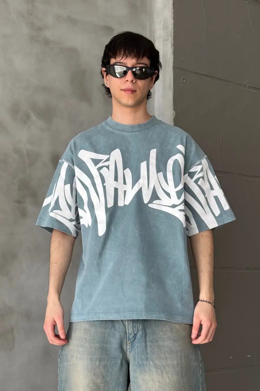 T-SHIRT GRAPHIC DESIGN 2
